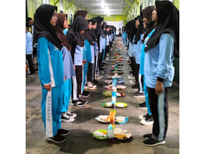 barak militer sumowono